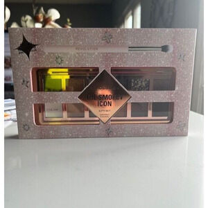New BH Revolution London Makeup Smokey Icon 12 color Eye Shadow w/Brush Gift Set